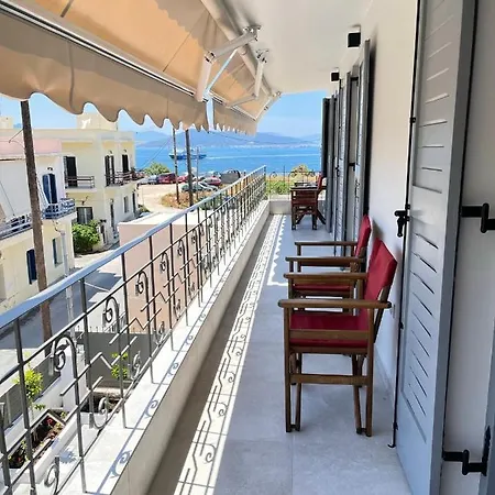 Axs First Floor Apartment Aegina Town Exterior photo