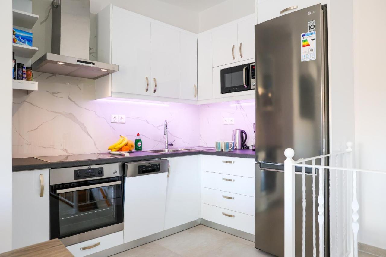 Axs First Floor Apartment Aegina Town * Aegina